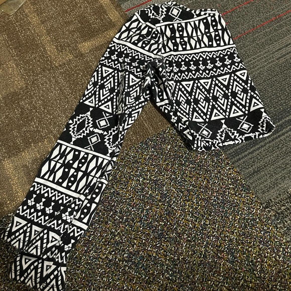 Forever 21 long sleeve crop top - Picture 3 of 4